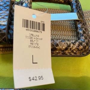 Gorgeous snakeskin belt